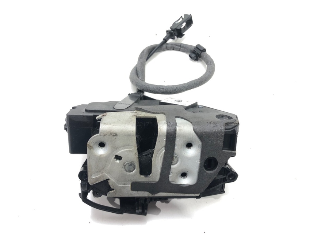 [STARK-555738] Cerradura de puerta delantera derecha Ford Focus III Turnier