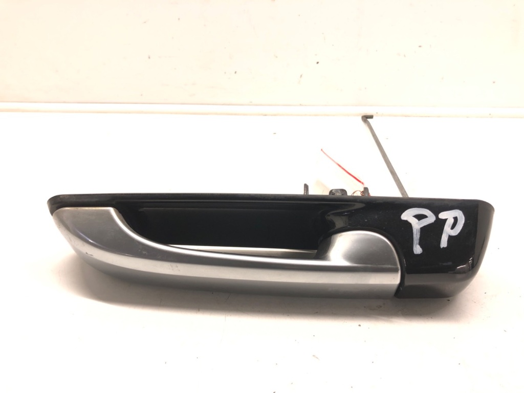 [STARK-556600] Maneta de puerta delantera derecha Jeep Grand Cherokee III