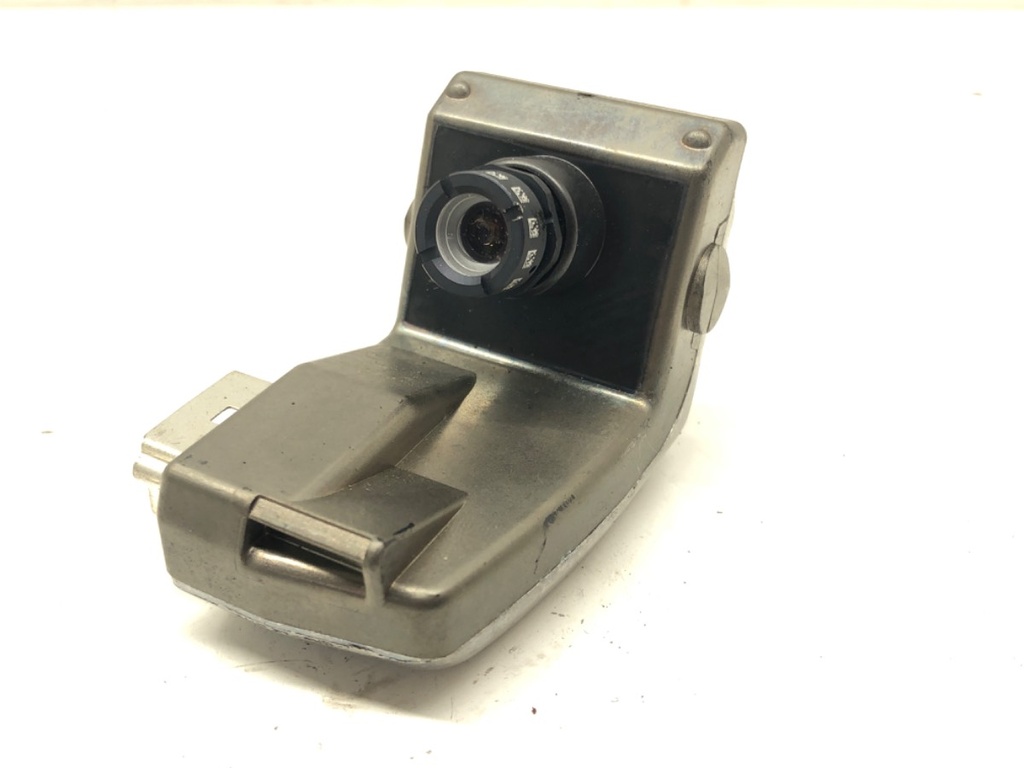 [STARK-560350] Cámara de visión trasera BMW Serie 7 (F01/F02/F03/F04)