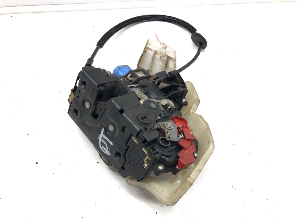 [STARK-561800] Cerradura de puerta trasera derecha VW Golf V Variant (1K5)