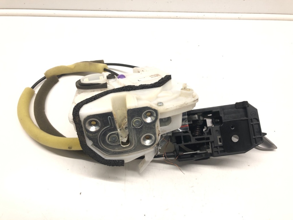 [STARK-562582] Cerradura de puerta trasera izquierda Mazda 3 (BM, BN)