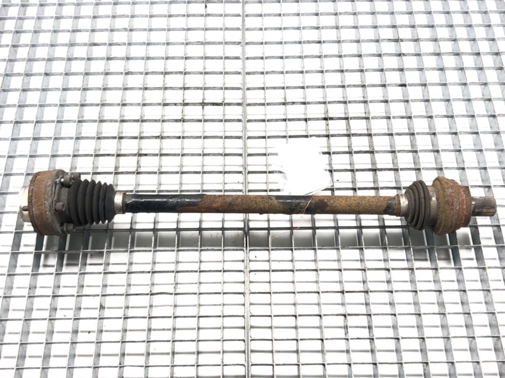 [STARK-565224] Palier trasero derecho VW Arteon (3H7, 3H8)
