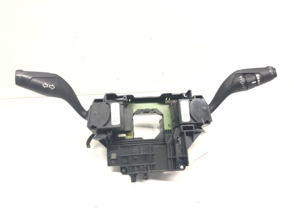 [STARK-570171] Mando de luces Ford Focus III