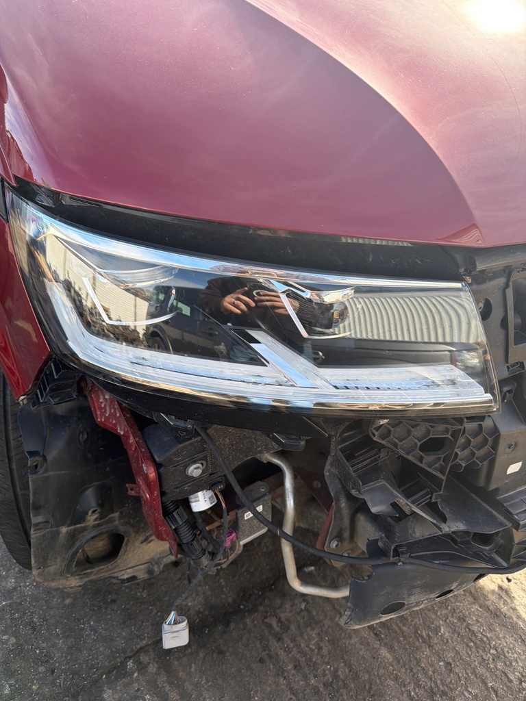 [EPE-125869] Faro delantero derecho VW Transporter/Caravelle