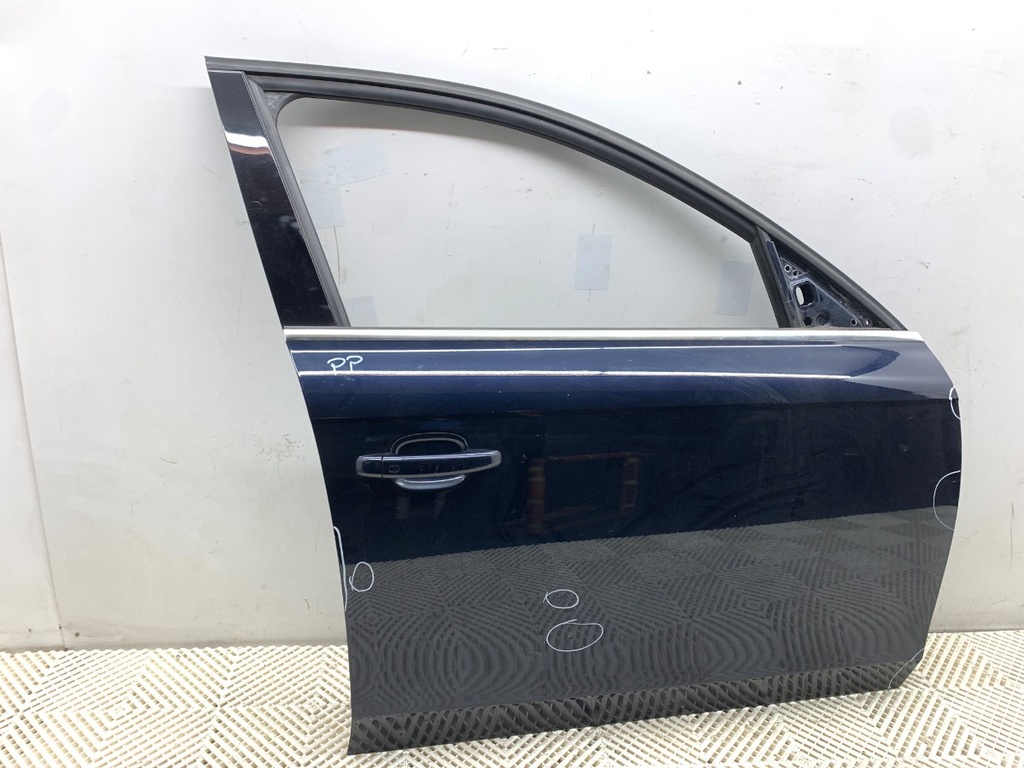 [STARK-800262] Puerta delantera derecha Audi A4 B8 Avant (8K5) 2007-2015