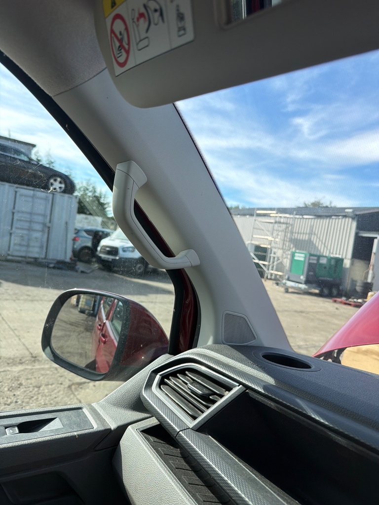 [EPE-125892] Pilar A VW Transporter/Caravelle