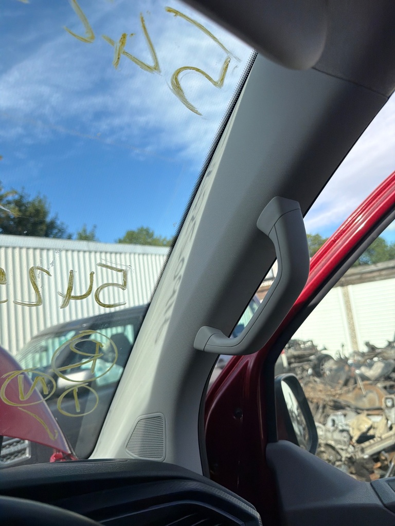 [EPE-125893] Pilar A VW Transporter/Caravelle 2.0 TDI