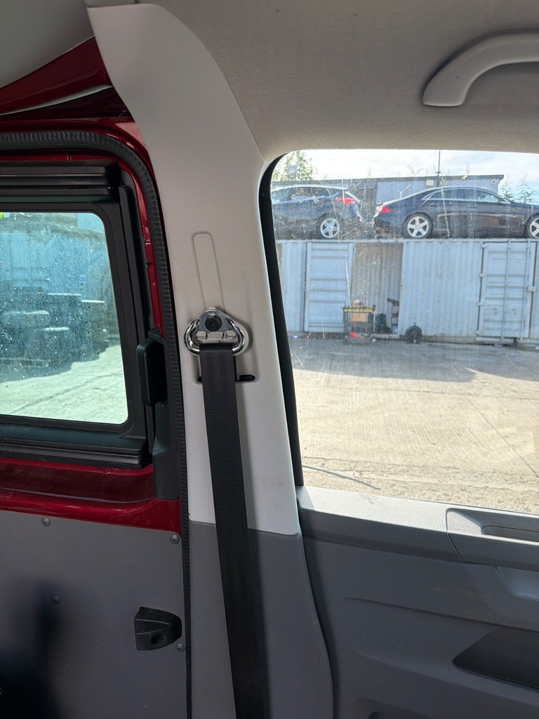 [EPE-125894] Embellecedor Pilar B VW Transporter/Caravelle 2.0 TDI