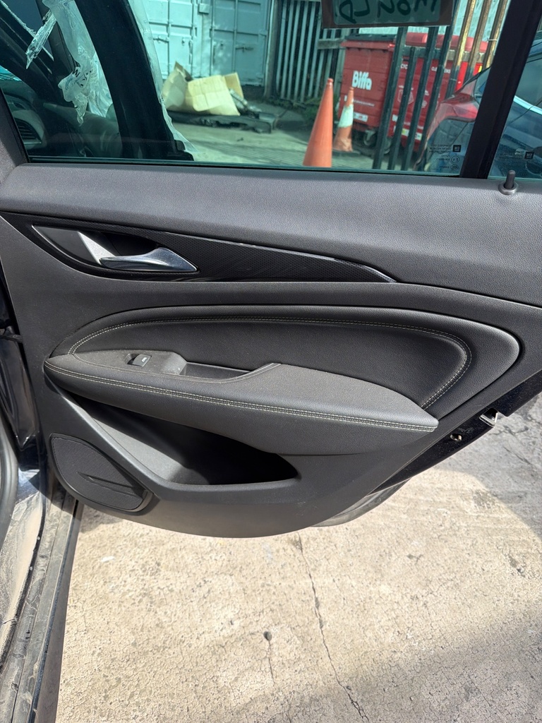 [EPE-125991] Panel de puerta Vauxhall Insignia 2.0