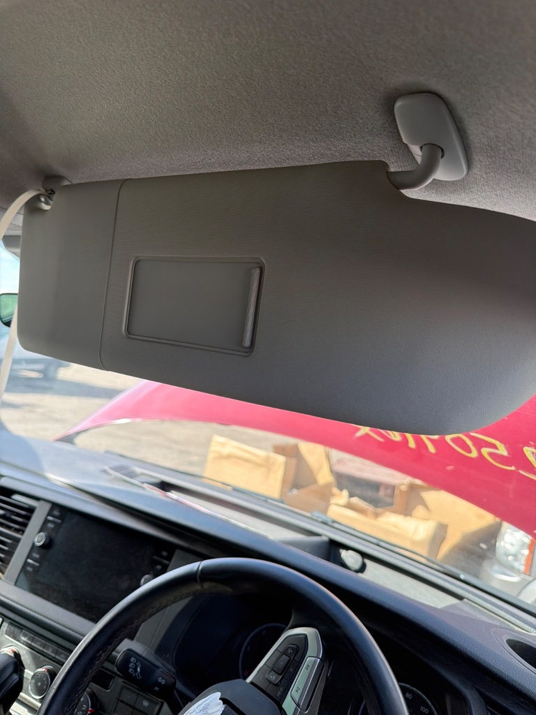 [EPE-125909] Parasol derecho VW Transporter/Caravelle
