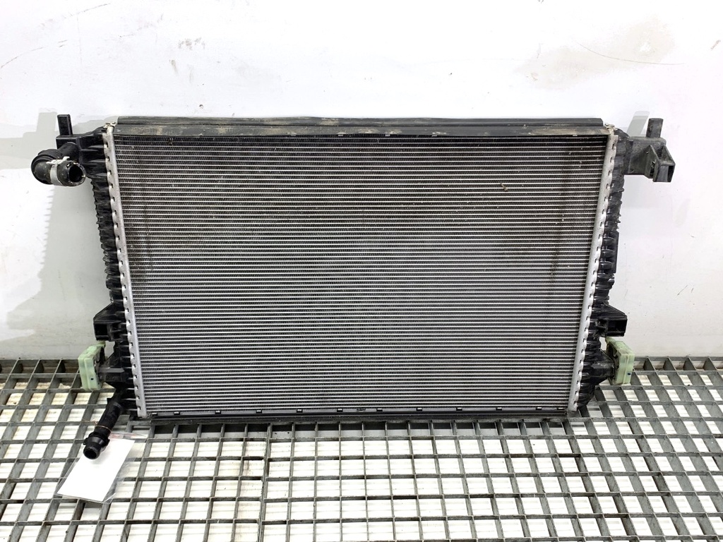 [STARK-877688] Radiador de agua SKODA KAMIQ (NW4) 1.0 TSI 81 kW 2Q0121253S