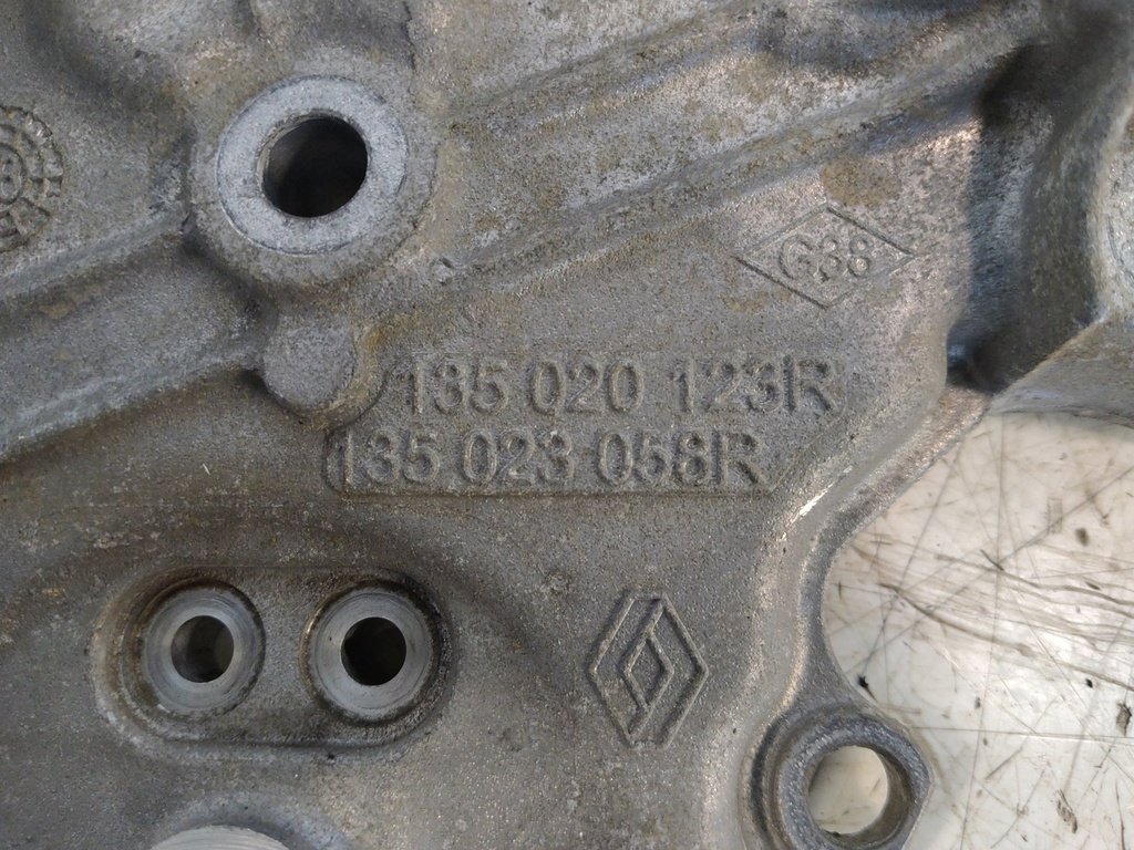 [MTD-538252] Tapa de motor Dacia Logan 0.9 TCE
