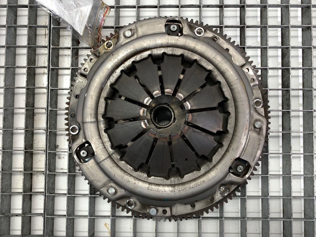 [STARK-863900] Embrague HONDA ACCORD VII (CL, CN) 2.0 (CL7) 114 kW 2003-2008