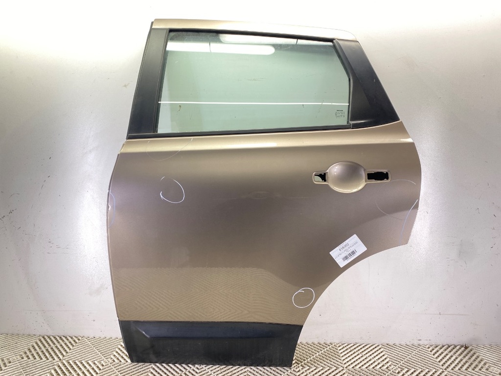 [STARK-658002] Puerta trasera izquierda NISSAN QASHQAI I