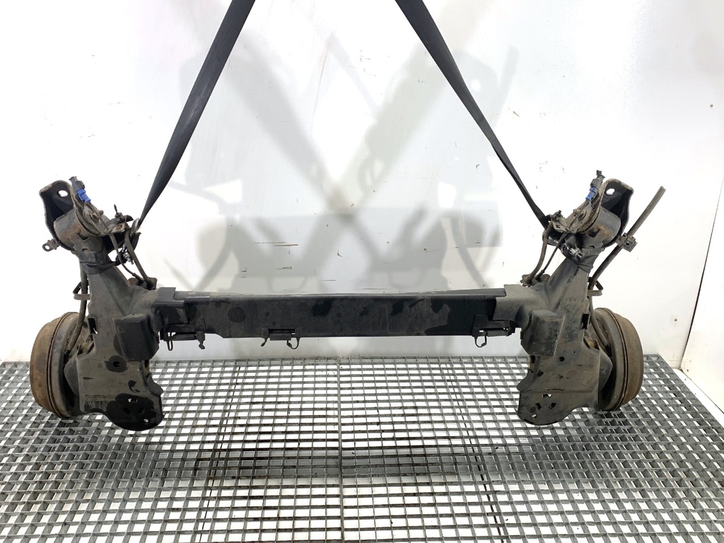 [STARK-831505] Puente de suspensión trasera Peugeot 208 I