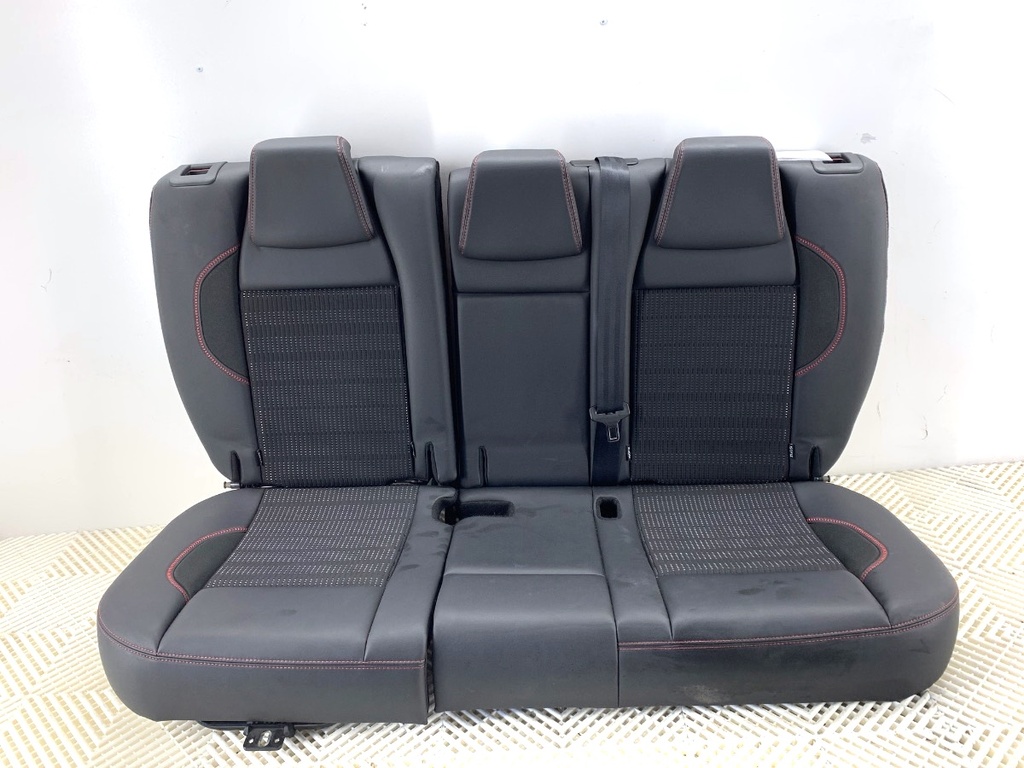 [STARK-831951] Asiento trasero PEUGEOT 2008 I