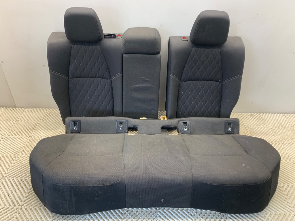 [STARK-887369] Asiento trasero TOYOTA COROLLA sedan (_E21_) 1.6 VVTi 97 kW 2019-2022