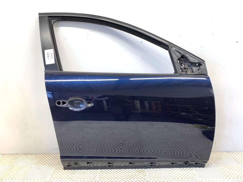 [STARK-856573] Puerta delantera derecha Renault Megane III