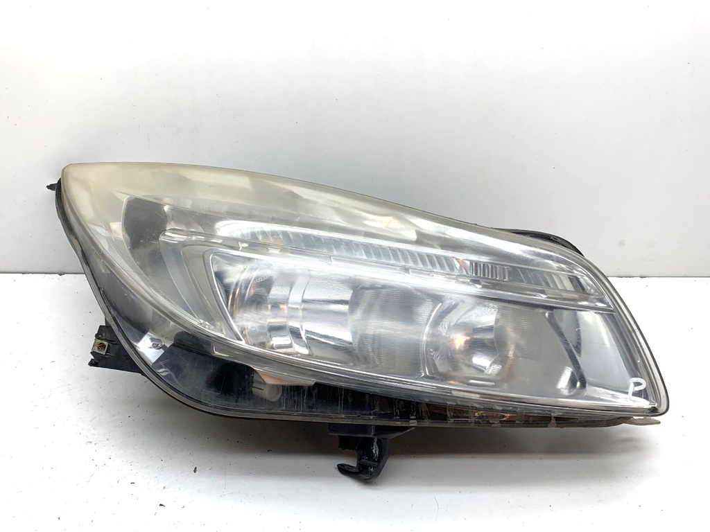 [STARK-866760] Faro delantero derecho Opel Insignia A