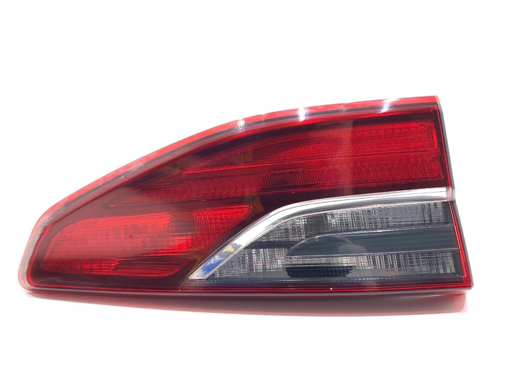 [STARK-877523] Piloto trasero izquierdo Kia Ceed (CD)
