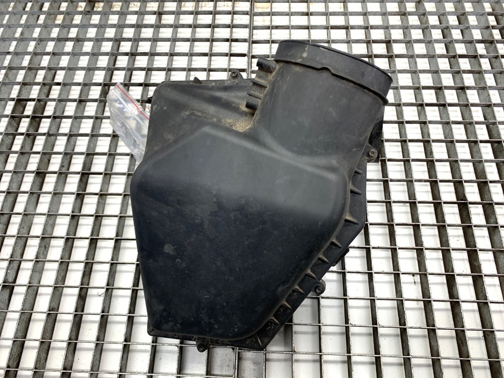 [STARK-888465] Caja de filtro de aire para BMW X5 (G05, F95)