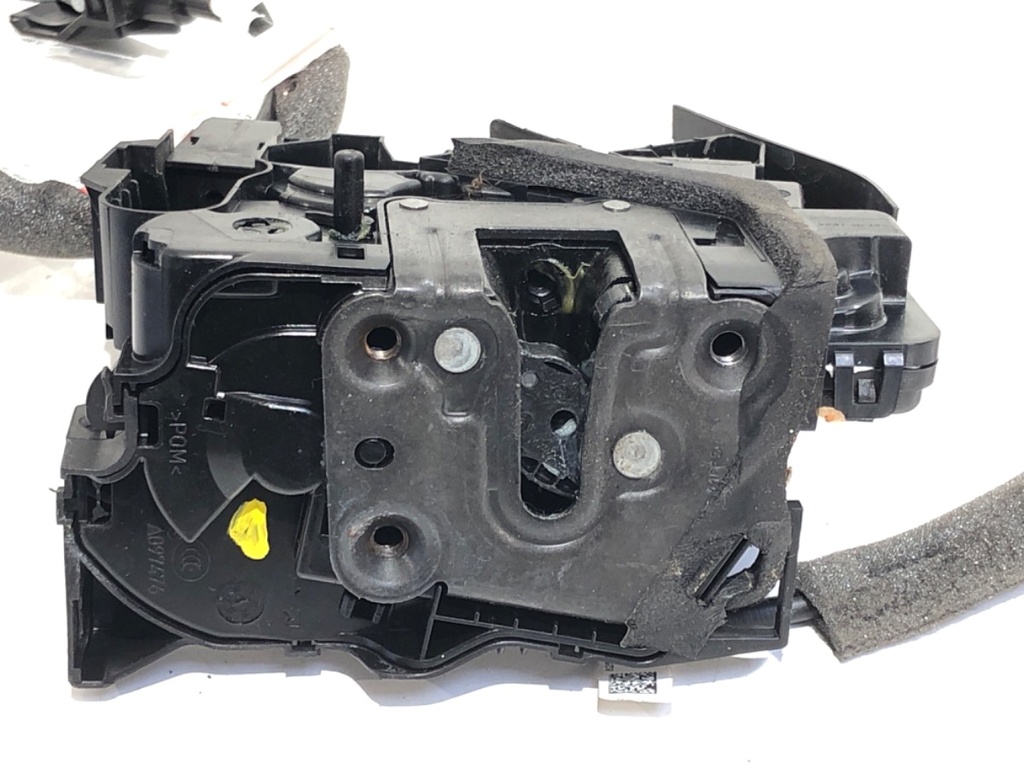 [STARK-781106] Cerradura de puerta trasera derecha Renault Megane IV