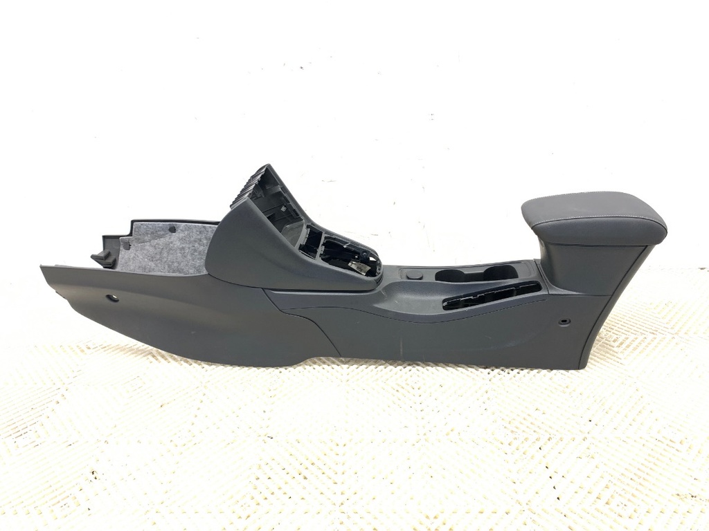 [STARK-825641] Consola central Opel Astra K