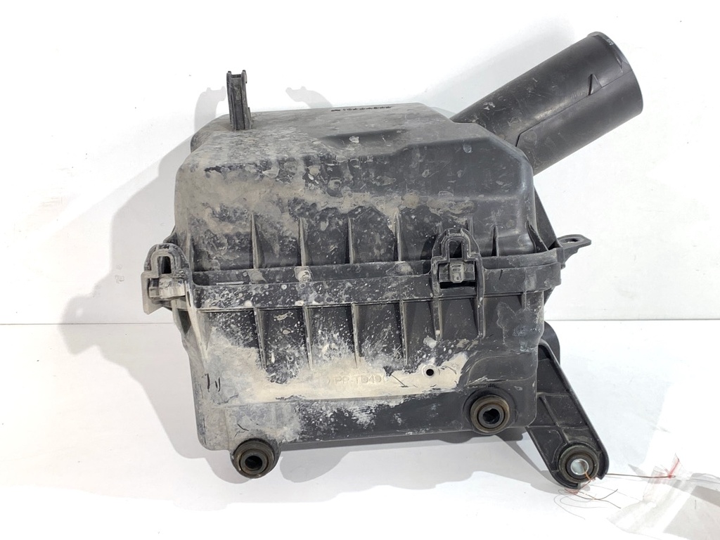 [STARK-830868] Caja de filtro de aire Mitsubishi Outlander III