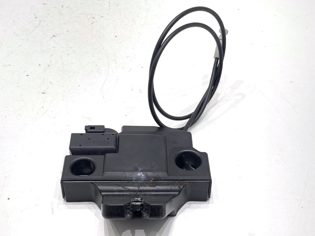 [STARK-891458] Cerradura de portón trasero para Toyota Camry