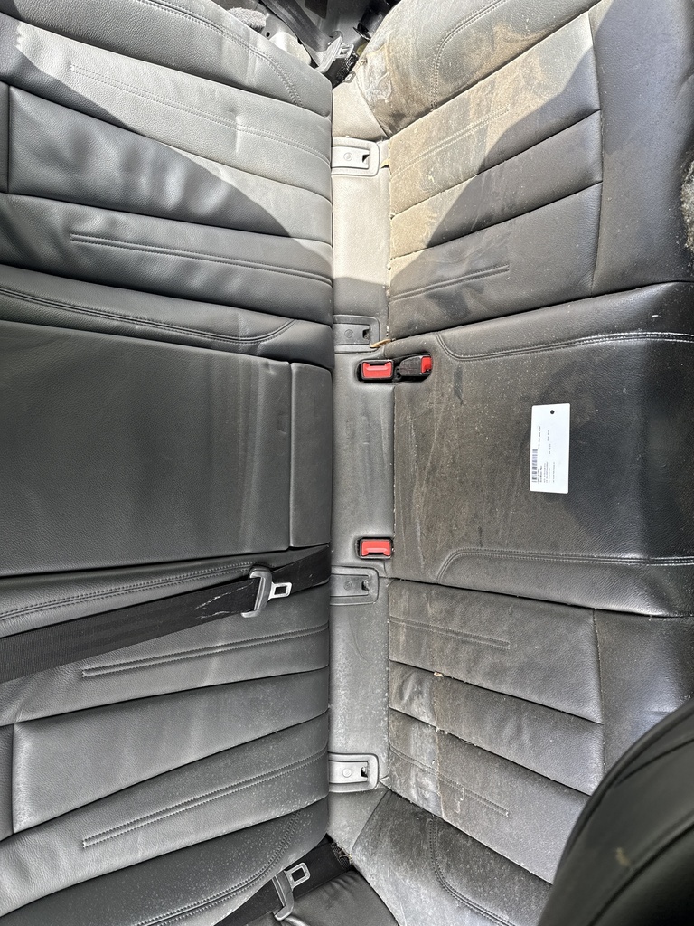 [EPE-103363] Base de asiento trasero Audi A4 B9 Avant
