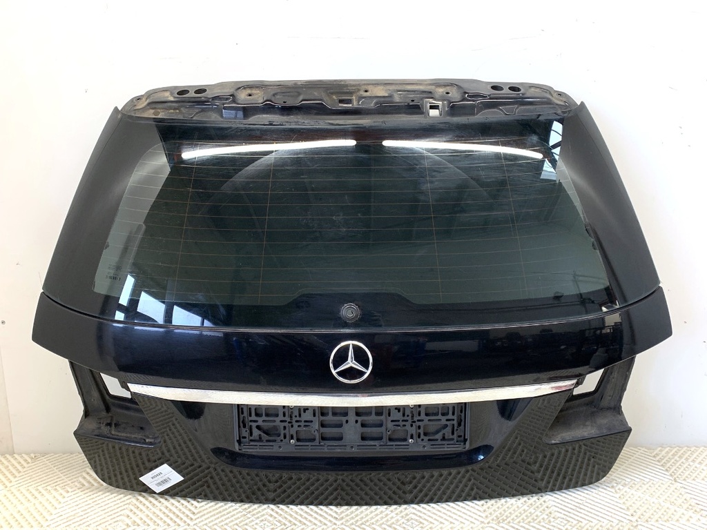 [STARK-905928] Portón trasero Mercedes-Benz Clase E T-Model (S212)