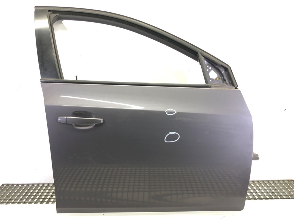 [STARK-543204] Puerta delantera derecha Chevrolet Cruze Station Wagon (J308)