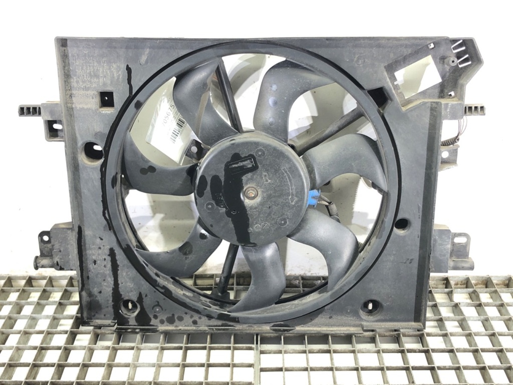 [STARK-705675] Electroventilador Dacia Duster (HS)