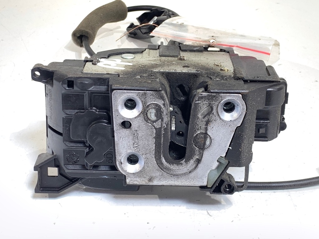 [STARK-896213] Cerradura de puerta delantera derecha RENAULT MASTER III