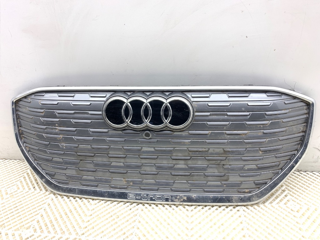 [STARK-865151] Rejilla de parachoques Audi Q4 Sportback (F4N) 2021-2022