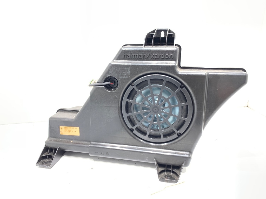 [STARK-734078] Subwoofer MERCEDES-BENZ KLASA C T-Model (S204)