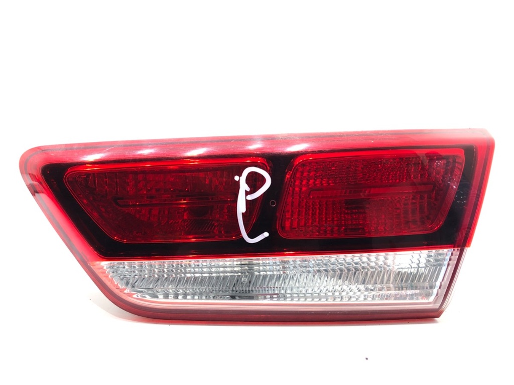 [STARK-640257] Piloto trasero derecho KIA OPTIMA (JF)