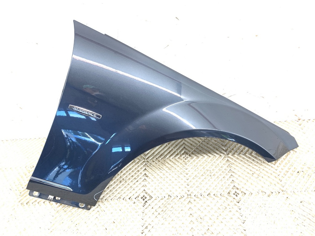 [STARK-718908] Aleta delantera derecha Mercedes-Benz Clase C (W204) 2007-2015