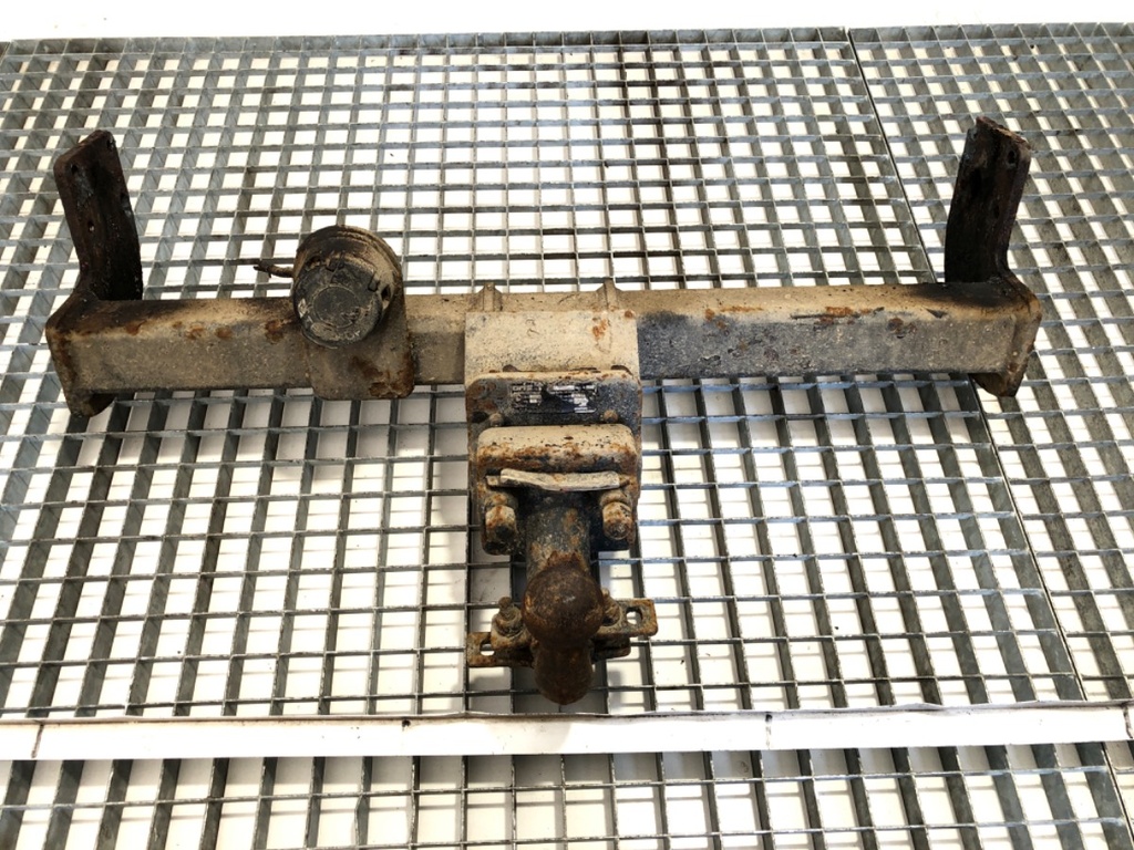[STARK-874749] Enganche de remolque Mercedes-Benz T1 Autobus (602)