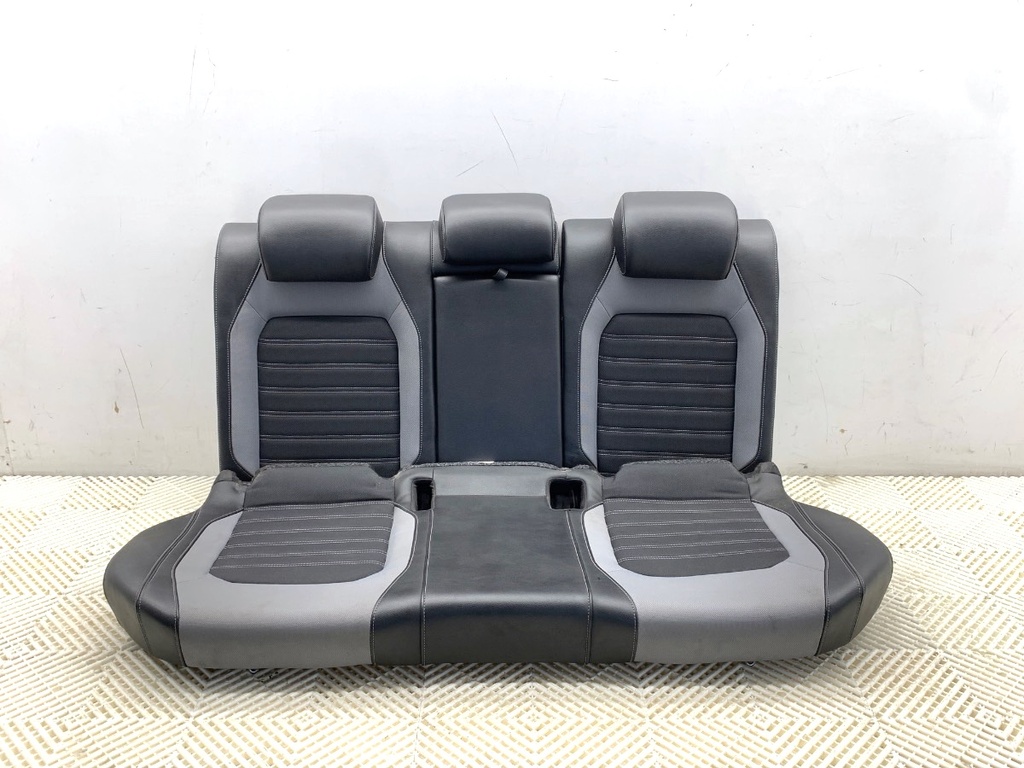 [STARK-884335] Asiento trasero VW Jetta IV