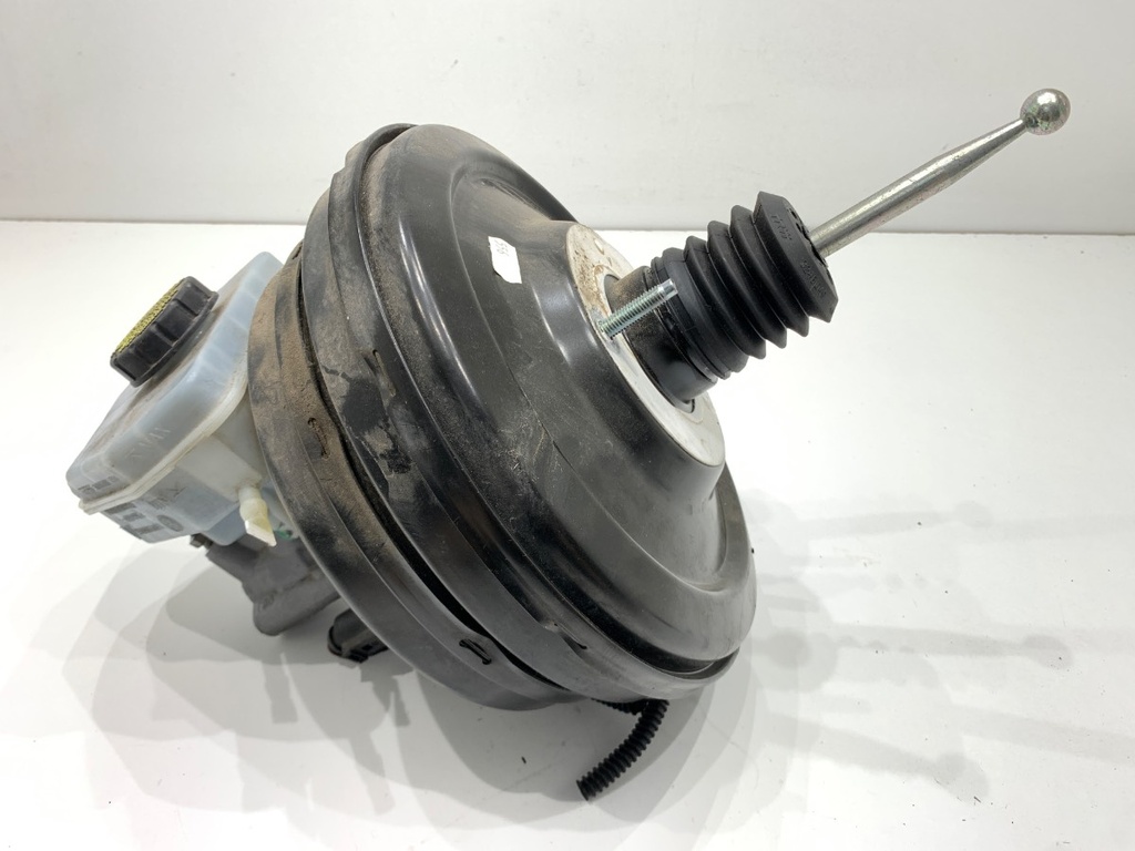 [STARK-885467] Servofreno VW Touareg (7P5, 7P6)