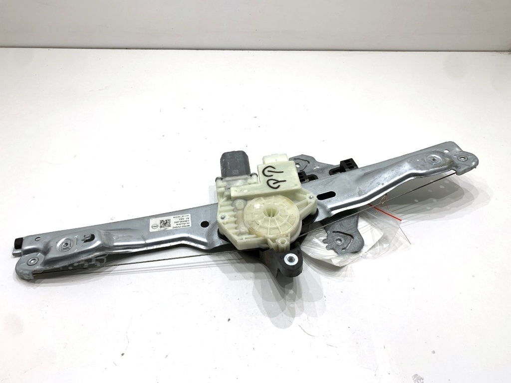 [STARK-842926] Elevalunas delantero derecho Nissan Qashqai II SUV (J11, J11_)