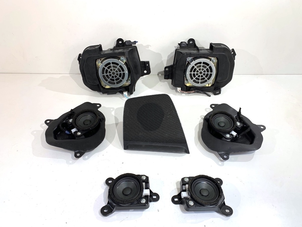 [STARK-892821] Altavoz MAZDA 3 liftback (BP) 2018-2022