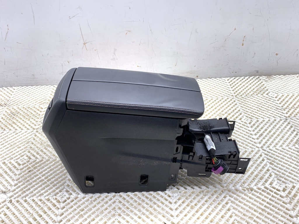 [STARK-884217] Reposabrazos para Peugeot 508 II