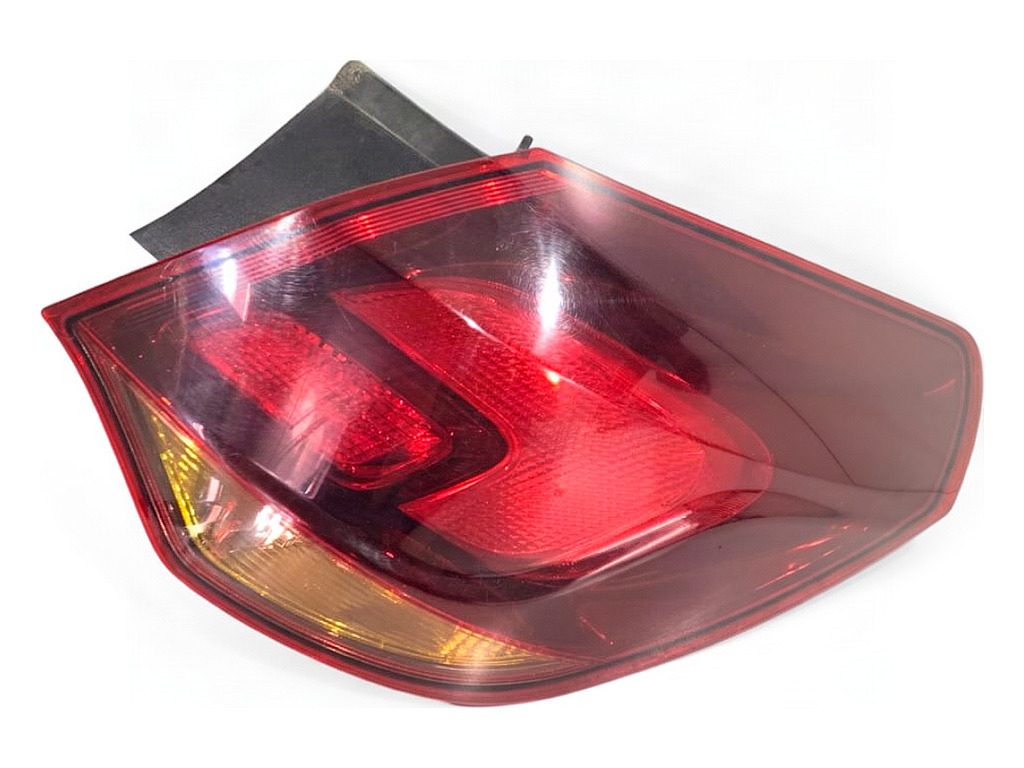 [STARK-935393] Piloto trasero derecho Opel Astra J