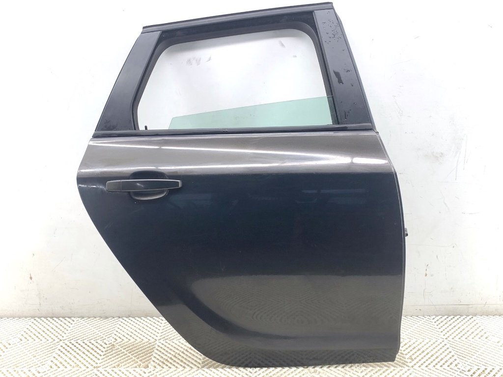 [STARK-867559] Puerta trasera derecha Opel Astra J Sports Tourer 2010-2015