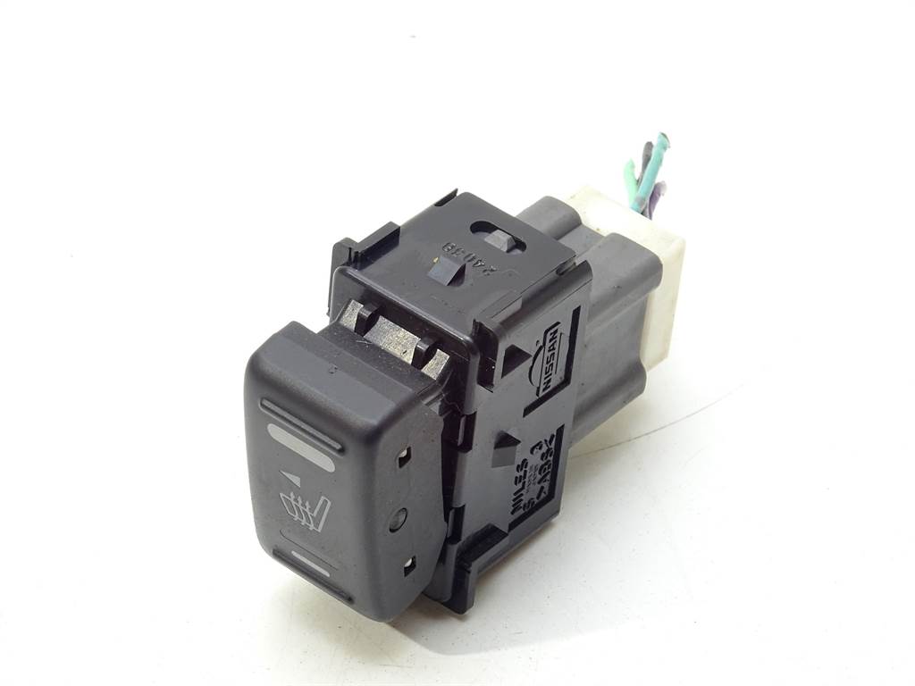 [STARK-395346] Interruptor de calefacción de asiento Nissan NP300 Navara (D40)