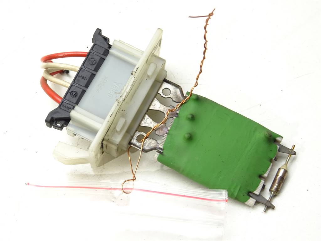 [STARK-400532] Resistencia de ventilador Mercedes-Benz Vaneo (414)