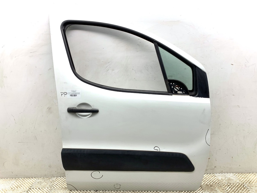 [STARK-774047] Puerta delantera derecha PEUGEOT PARTNER 1.6 HDi 2008-2022