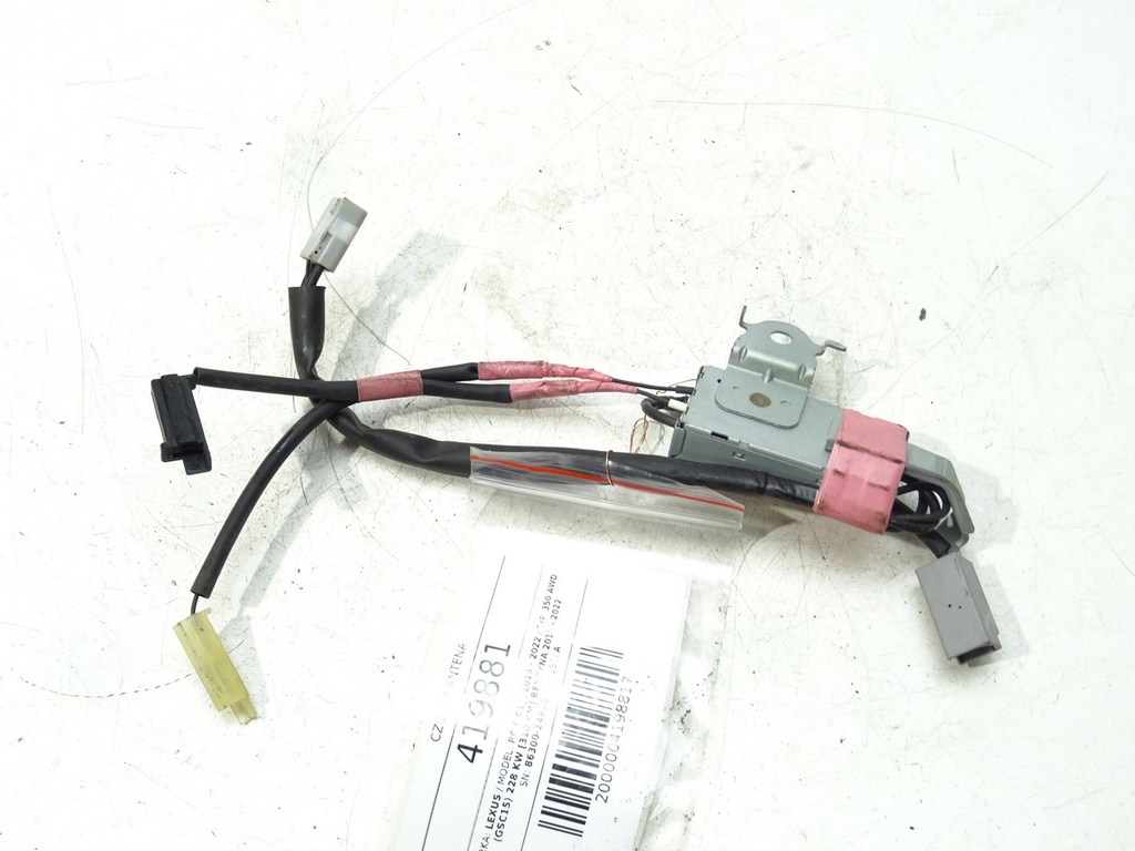 [STARK-419881] Antena Lexus RC (_C1_)